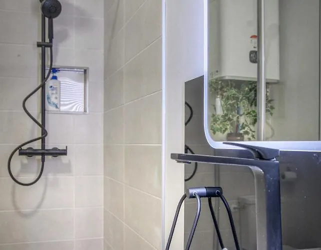 Le Marquis - Esplanade / Bastille Hotel *